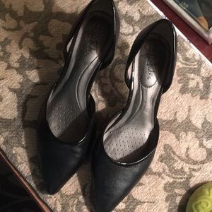 ON SALE. Black heels